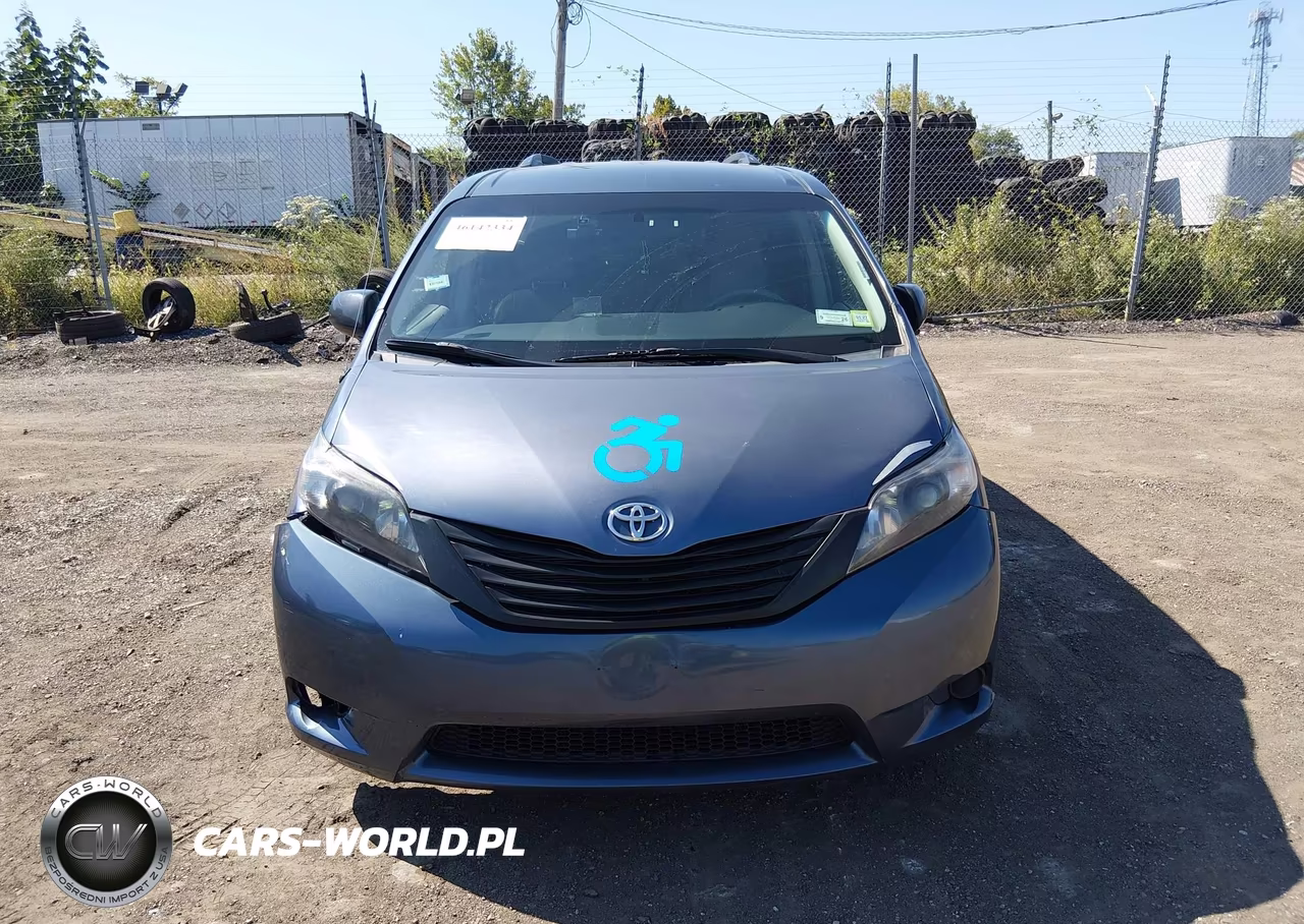2014 Toyota Sienna L V6 7 Passenger VIN:5TDZK3DC5ES479253 - 12