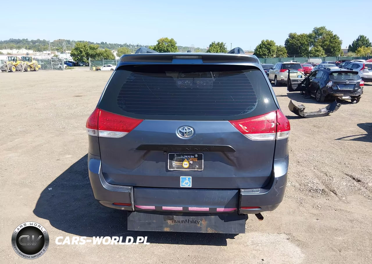 2014 Toyota Sienna L V6 7 Passenger VIN:5TDZK3DC5ES479253 - 16
