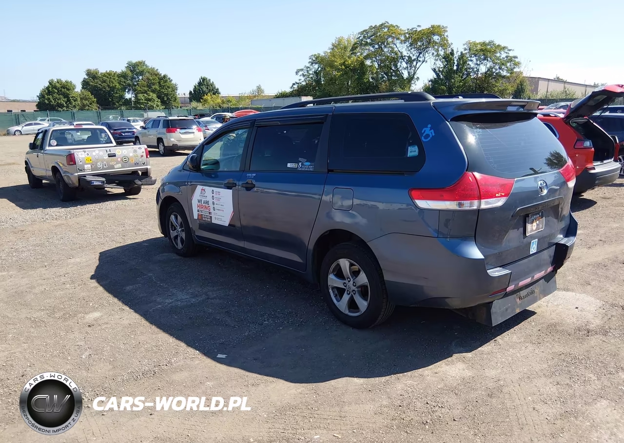 2014 Toyota Sienna L V6 7 Passenger VIN:5TDZK3DC5ES479253 - 3
