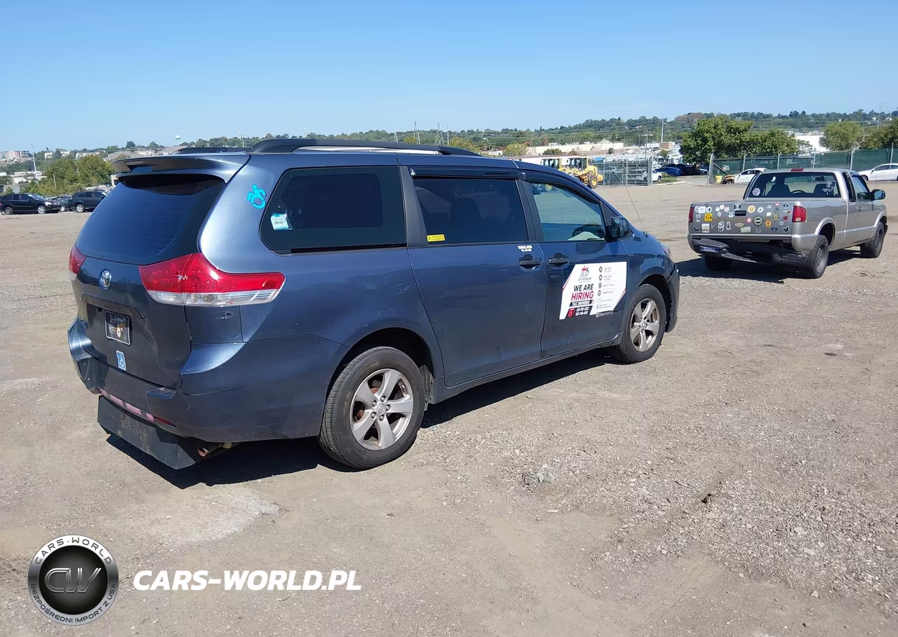 2014 Toyota Sienna L V6 7 Passenger VIN:5TDZK3DC5ES479253 - 4