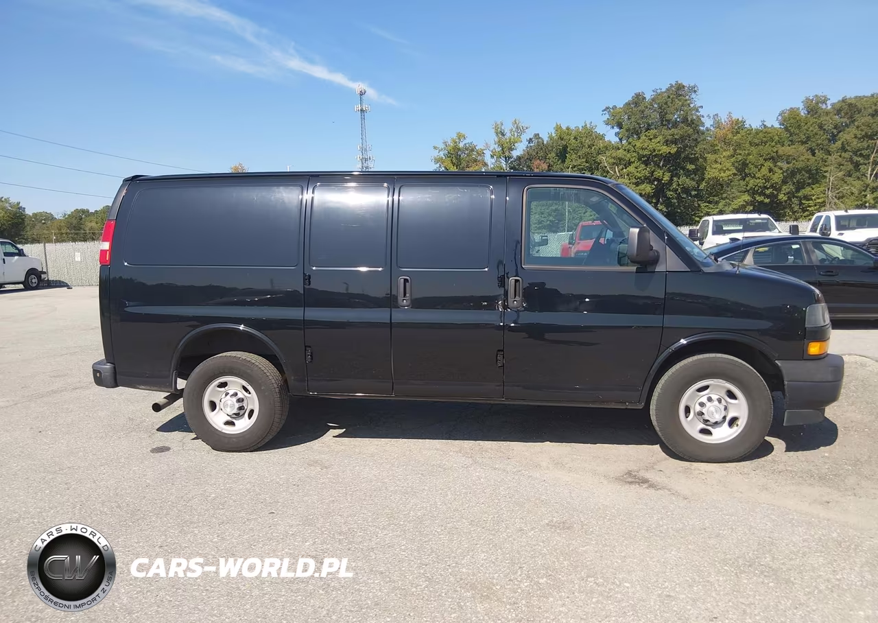 2018 Chevrolet Express 2500 Work Van VIN:1GCWGAFG9J1313883 - 15