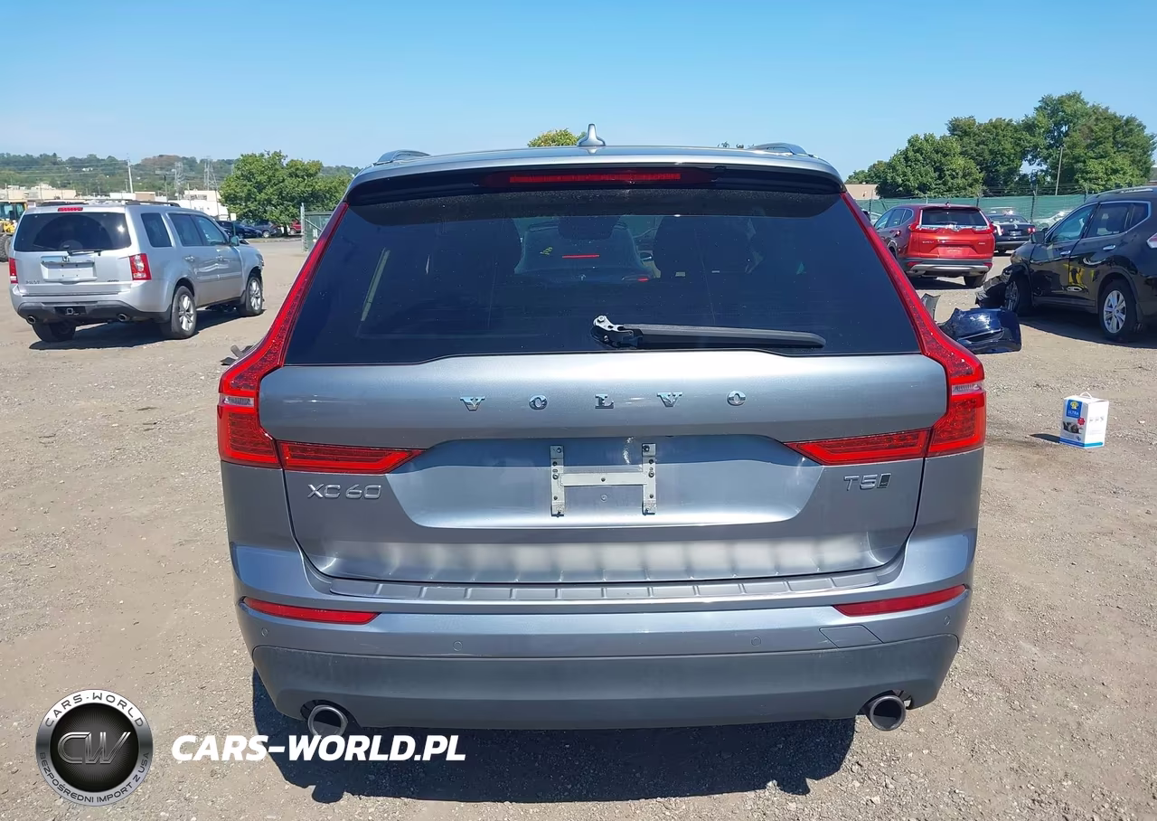 2018 Volvo Xc60 T5 Momentum VIN:YV4102RK8J1075543 - 15