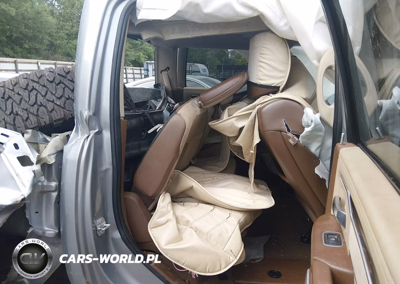 2022 Ram 3500 Laramie 4X4 8' Box VIN:3C63RRJL9NG136766 - 8