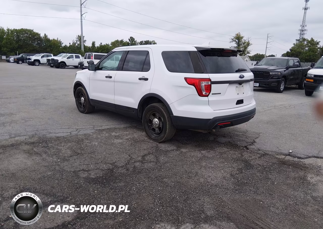 2017 Ford Utility Police Interceptor VIN:1FM5K8AR7HGB72388 - 3