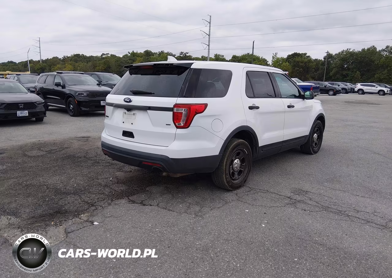 2017 Ford Utility Police Interceptor VIN:1FM5K8AR7HGB72388 - 4