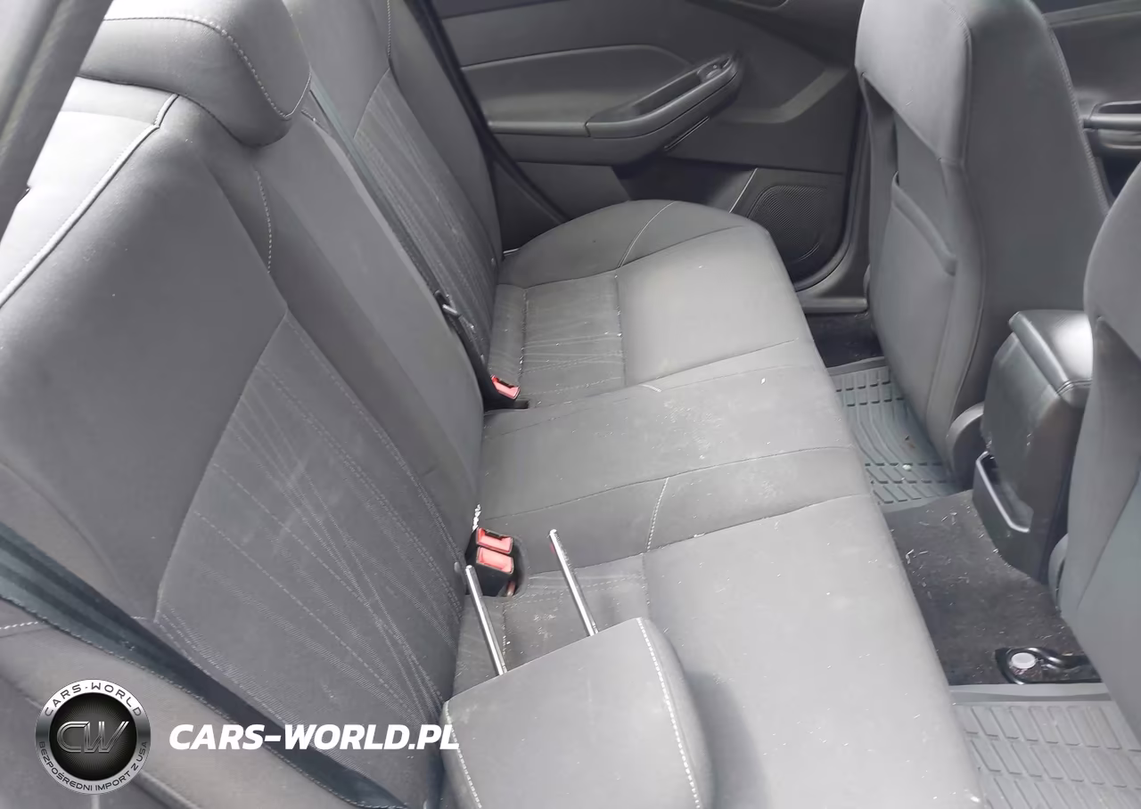 2015 Ford Focus Se VIN:1FADP3F21FL316429 - 8
