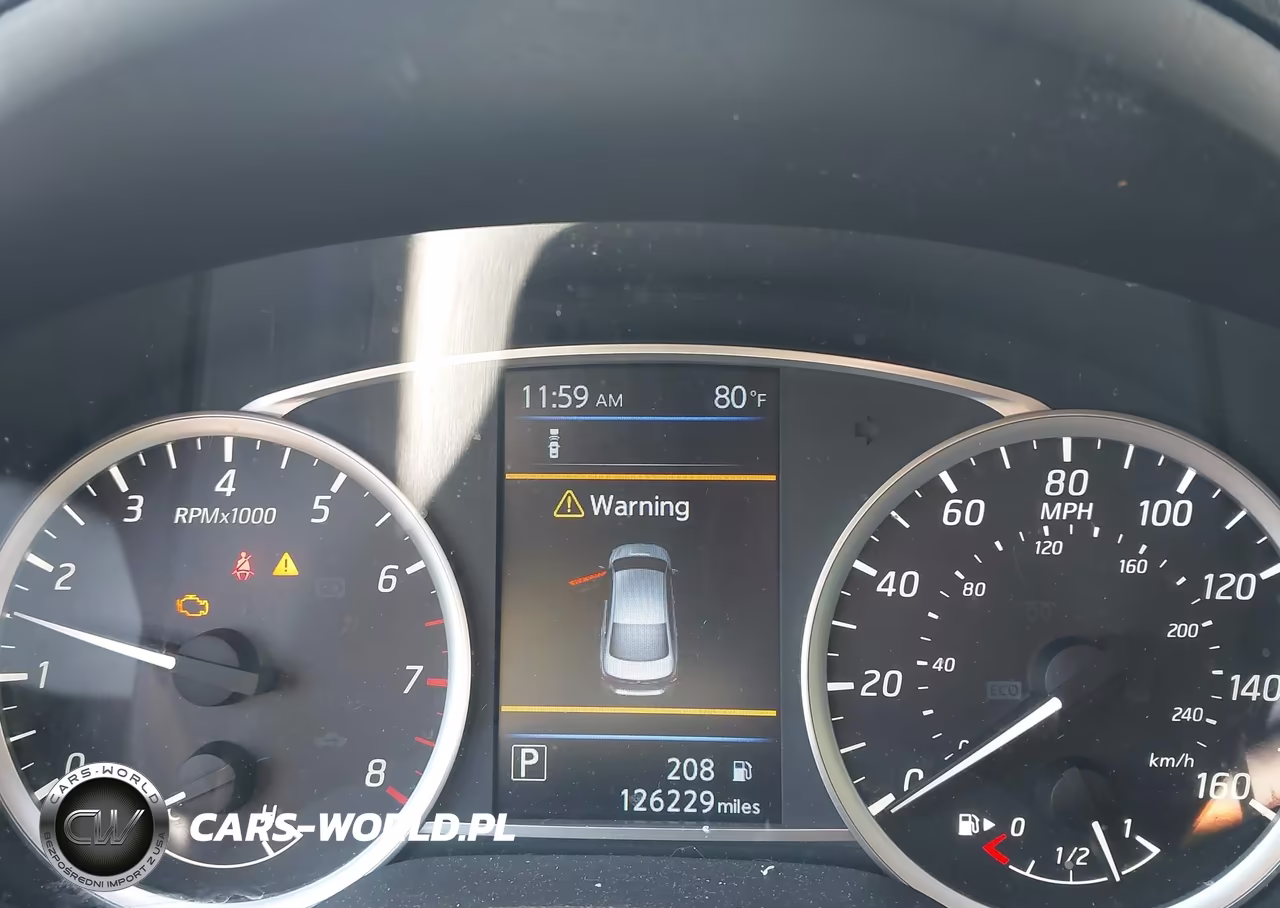 2019 Nissan Sentra Sr VIN:3N1AB7AP8KY323579 - 7