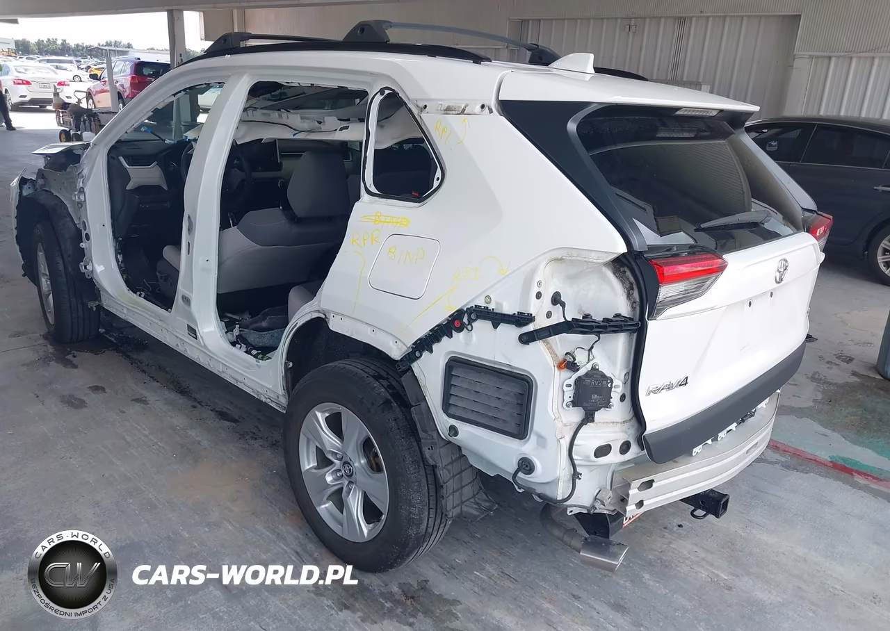 2020 Toyota Rav4 Xle VIN:2T3W1RFV9LW063127 - 3