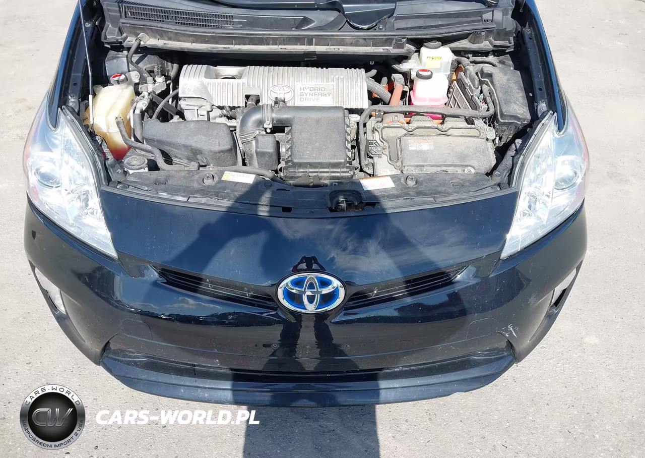 2014 Toyota Prius Three VIN:JTDKN3DU5E0380792 - 10