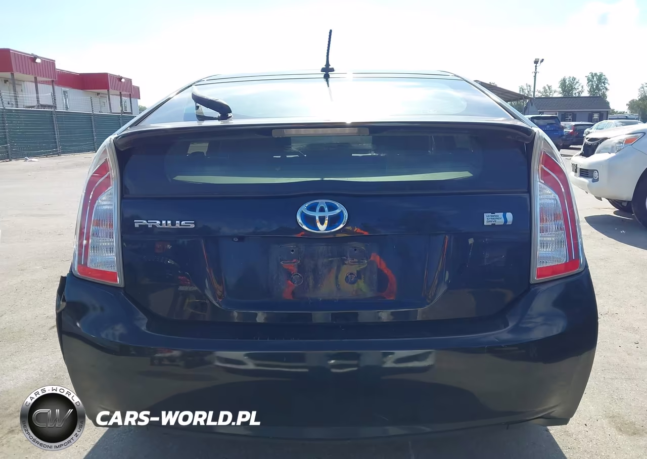 2014 Toyota Prius Three VIN:JTDKN3DU5E0380792 - 16