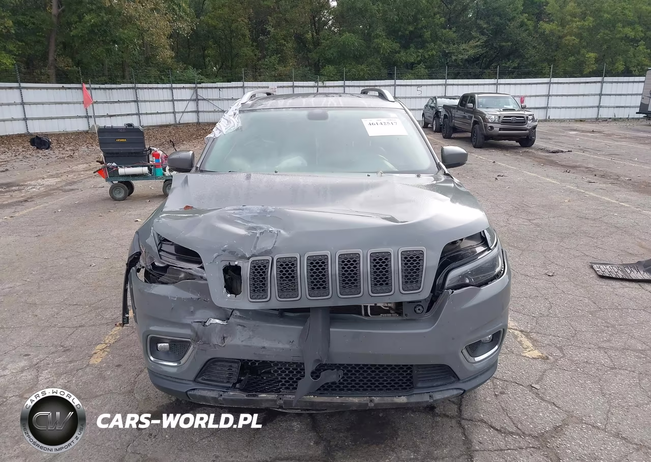 2020 Jeep Cherokee Limited 4X4 VIN:1C4PJMDX7LD650452 - 11