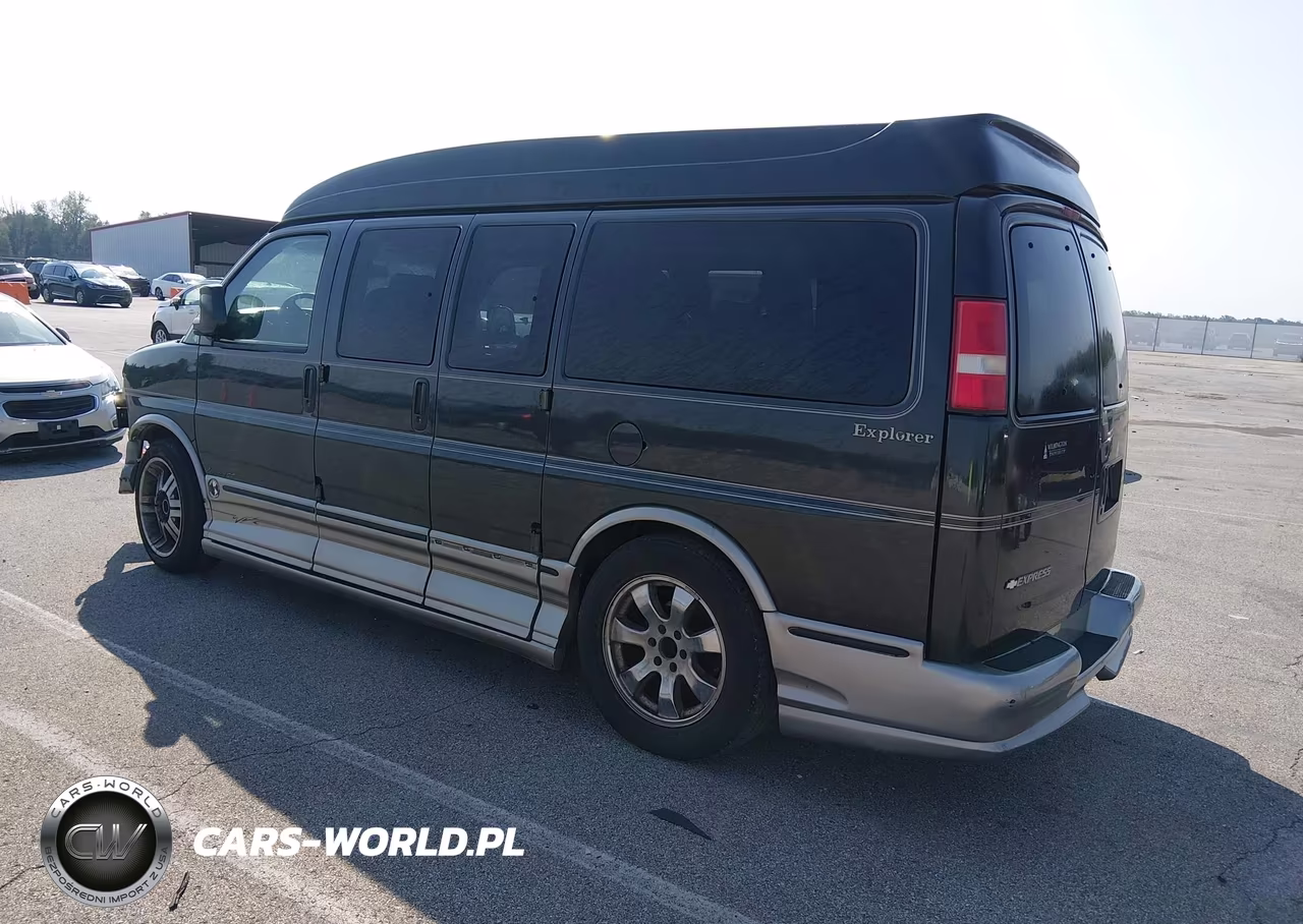 2005 Chevrolet Express Upfitter VIN:1GBFG15T951241947 - 3