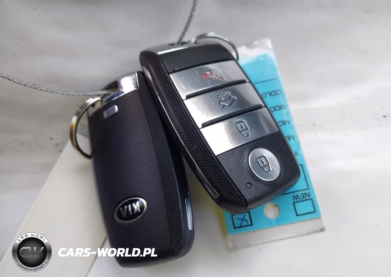 2016 Kia Optima Ex VIN:5XXGU4L37GG074606 - 11