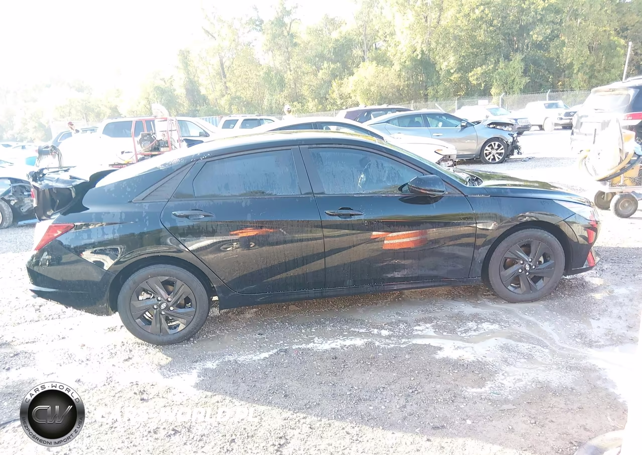 2023 Hyundai Elantra Sel VIN:KMHLM4AGXPU581591 - 13