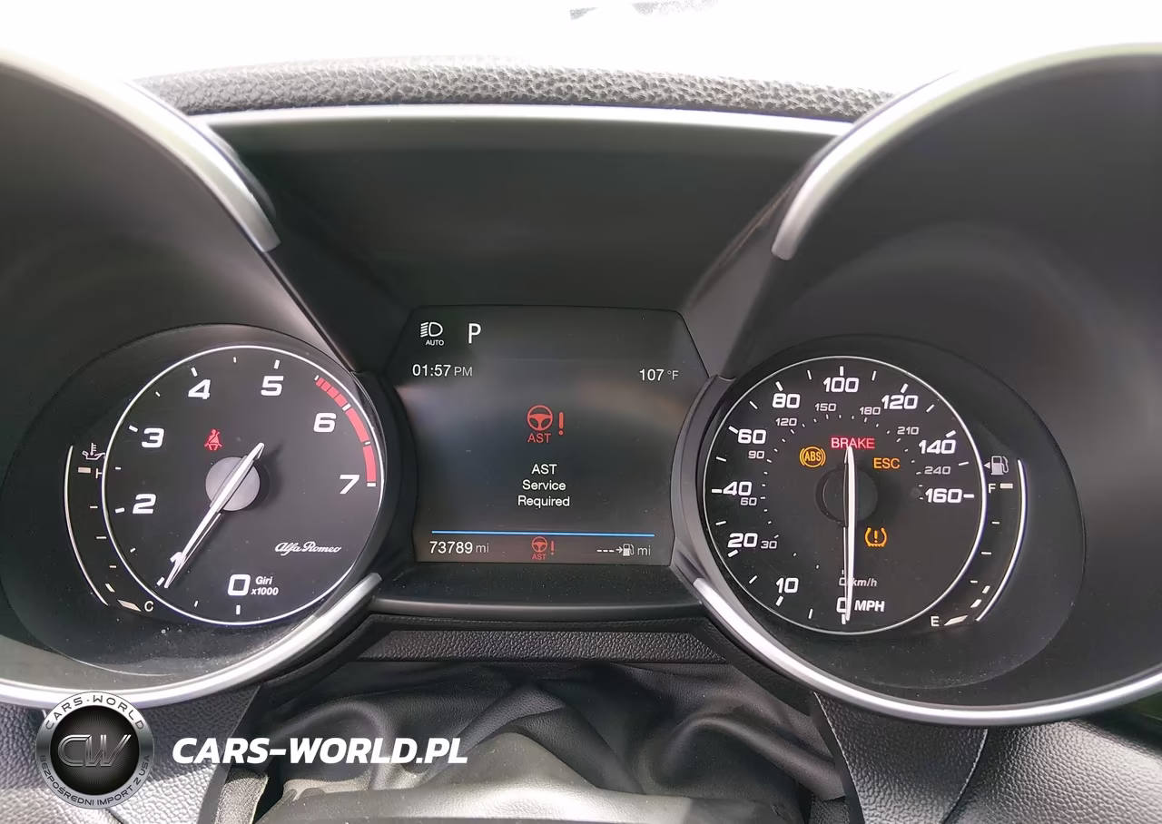 2018 Alfa Romeo Giulia Awd VIN:ZARFAEDN4J7563822 - 7