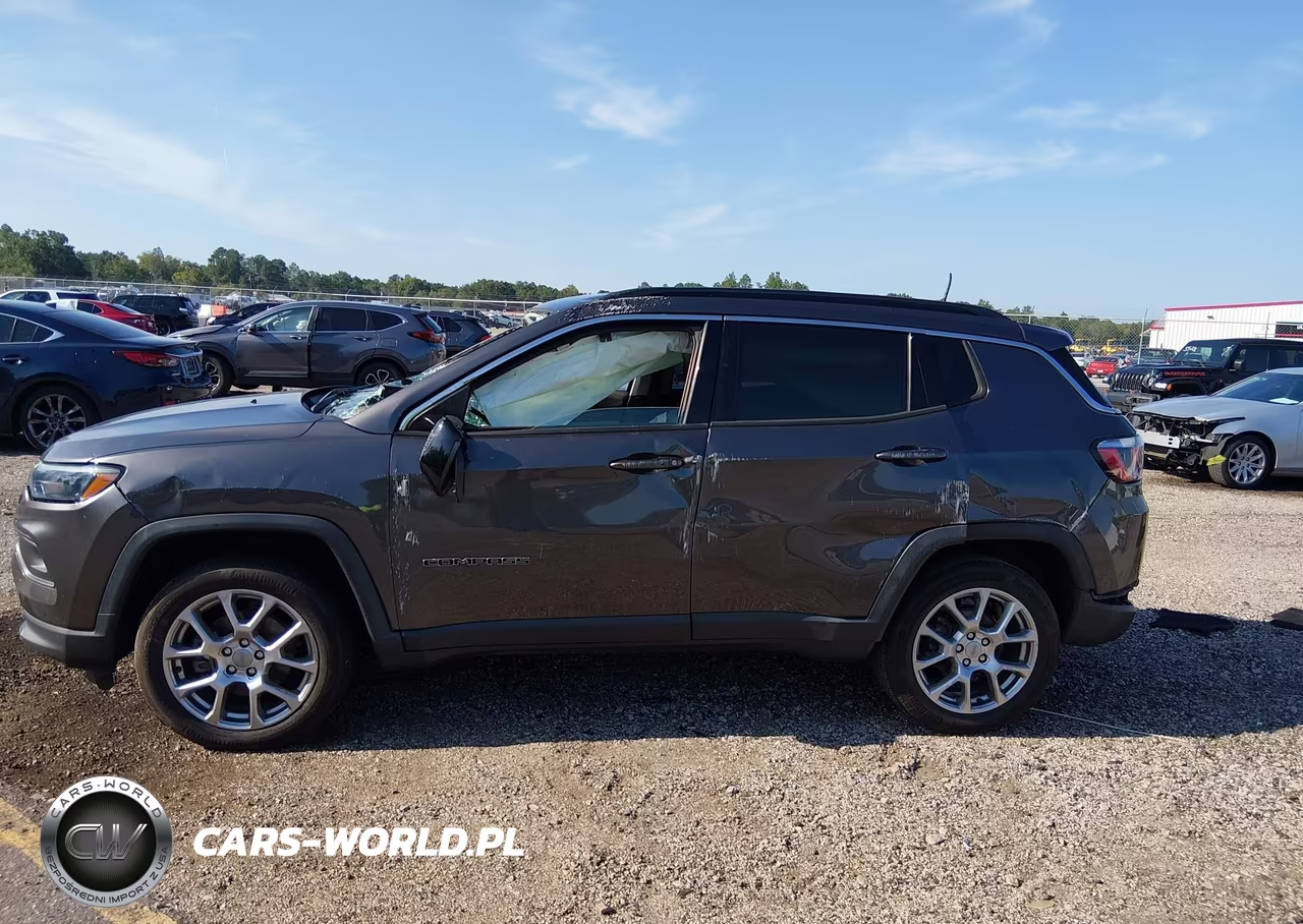 2022 Jeep Compass Latitude Lux 4X4 VIN:3C4NJDFB9NT134891 - 14