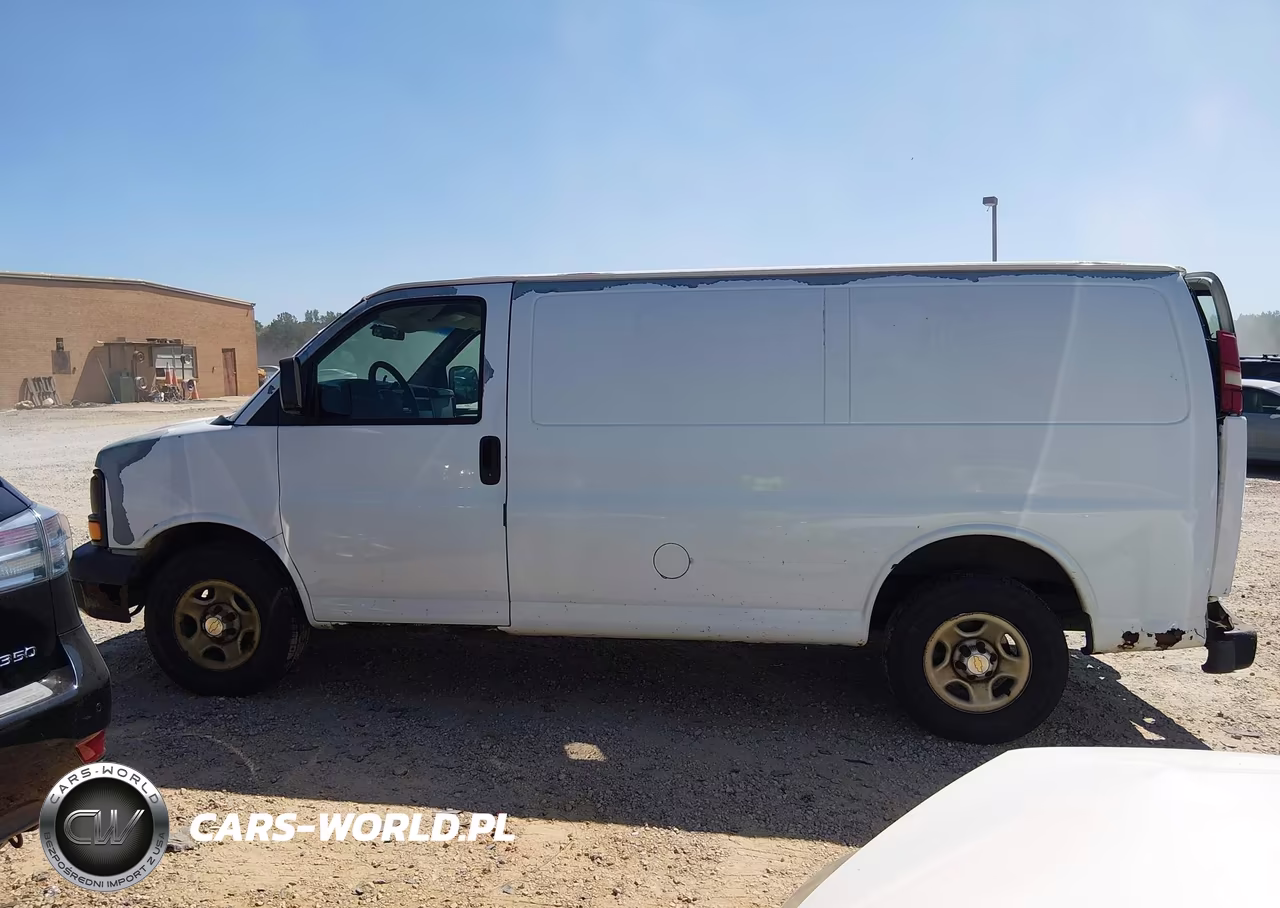 2005 Chevrolet Express VIN:1GCFG15X251135807 - 14