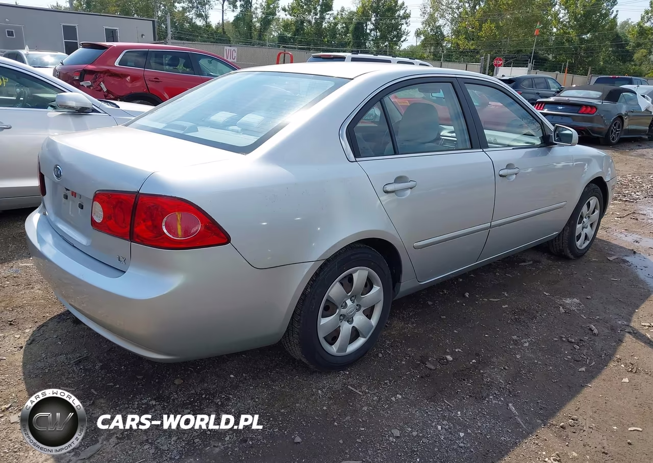 2007 Kia Optima Lx VIN:KNAGE123375124139 - 4