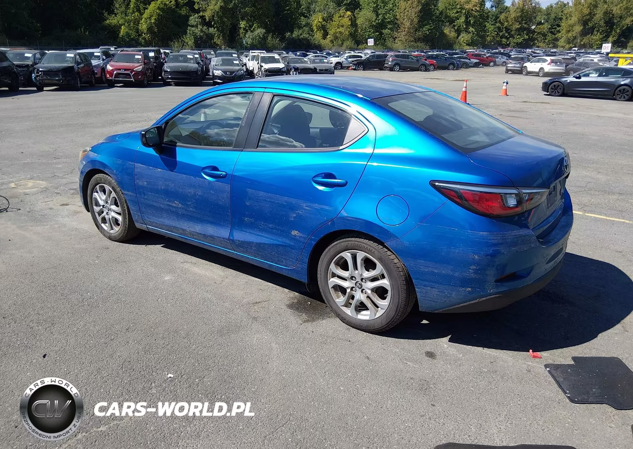 2017 Toyota Yaris Ia VIN:3MYDLBYVXHY182412 - 3