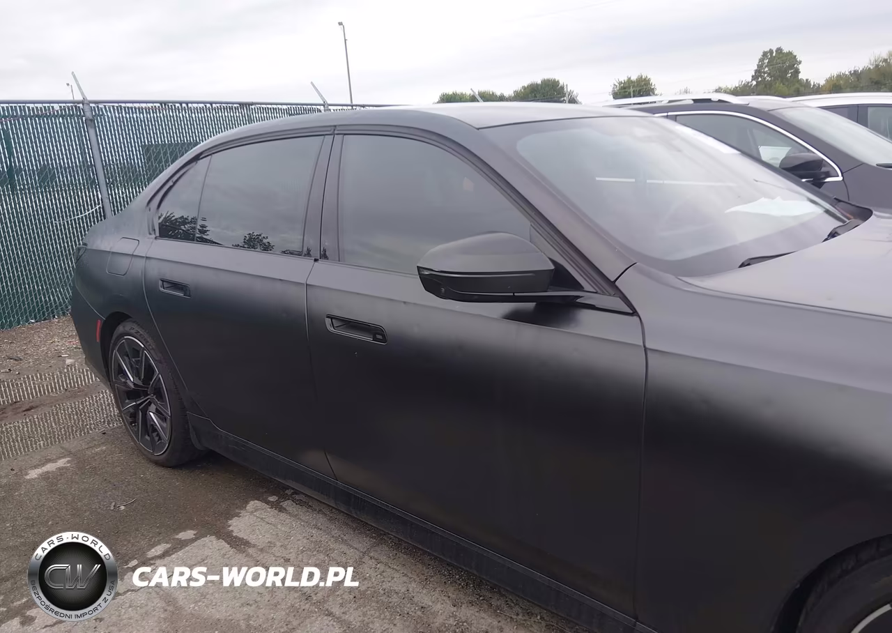 2023 BMW I7 xDrive60 VIN:WBY53EJ07PCN64129 - 13