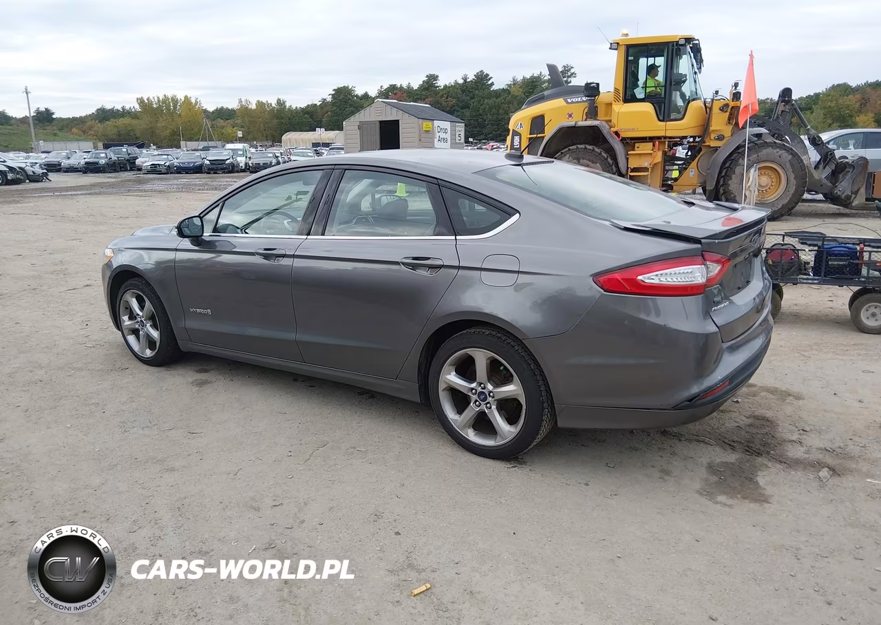 2014 Ford Fusion Hybrid Se VIN:3FA6P0LU5ER303115 - 3
