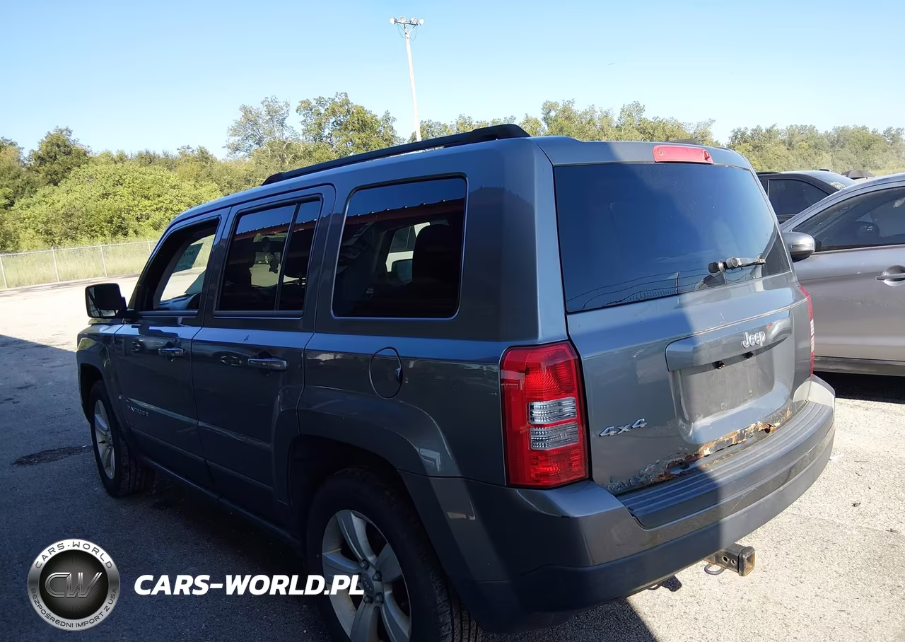 2014 Jeep Patriot Sport VIN:1C4NJRBBXED632753 - 3