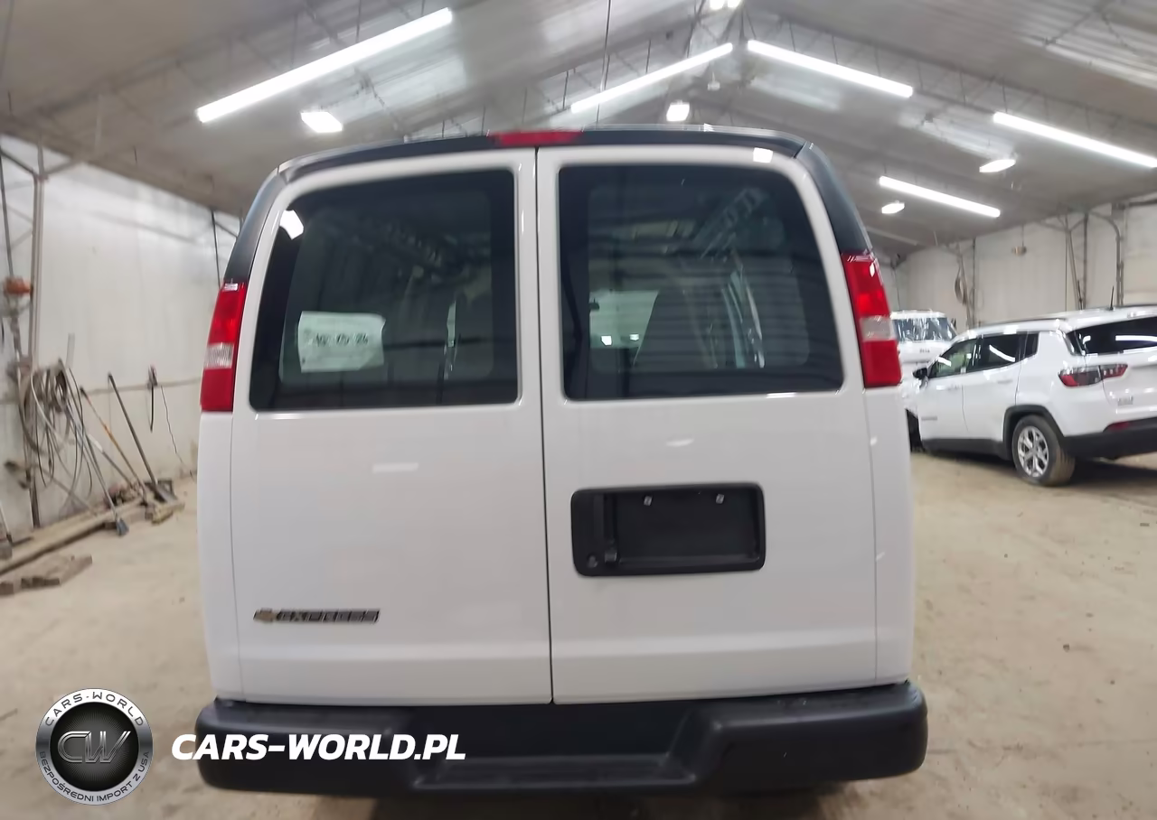 2026 Chevrolet Express Cargo 2500 Regular Wheelbase, Wt, Rwd VIN:1GCWGAFP3T1283718 - 16