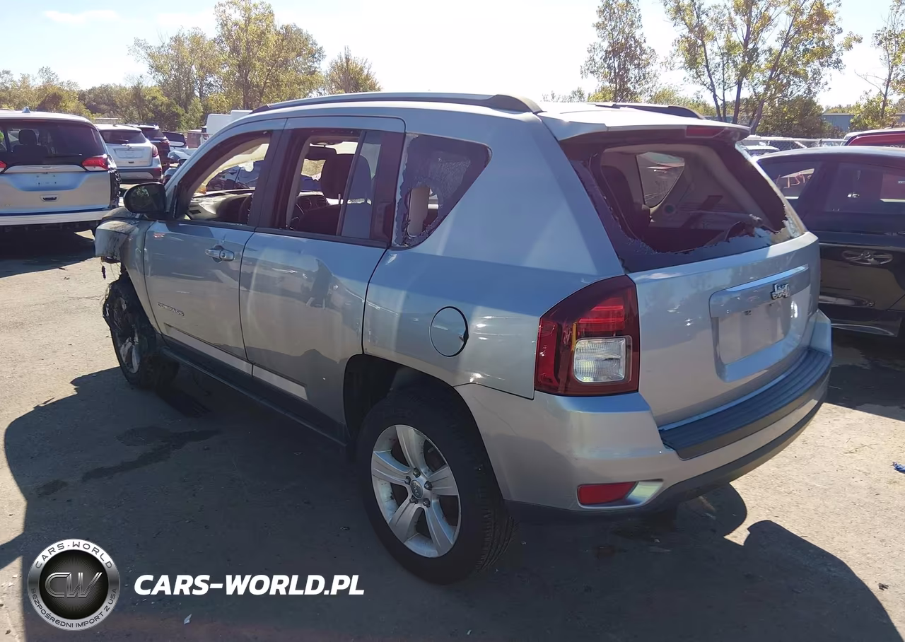 2016 Jeep Compass Sport VIN:1C4NJCBA6GD640663 - 3