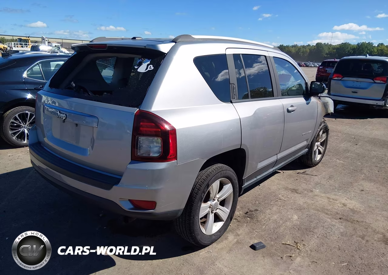 2016 Jeep Compass Sport VIN:1C4NJCBA6GD640663 - 4