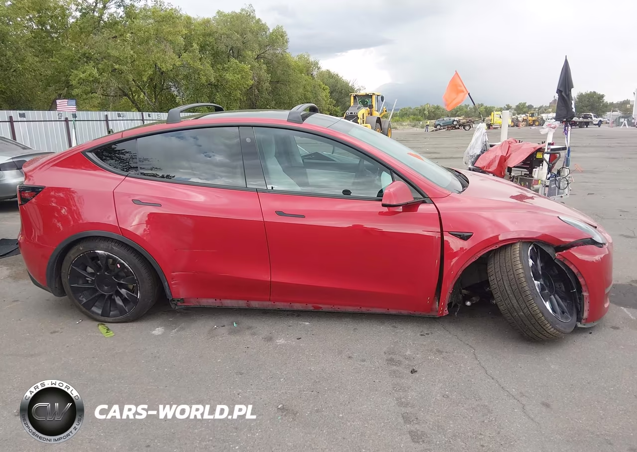 2021 Tesla Model Y Long Range Dual Motor All-Wheel Drive VIN:5YJYGDEE0MF085035 - 13