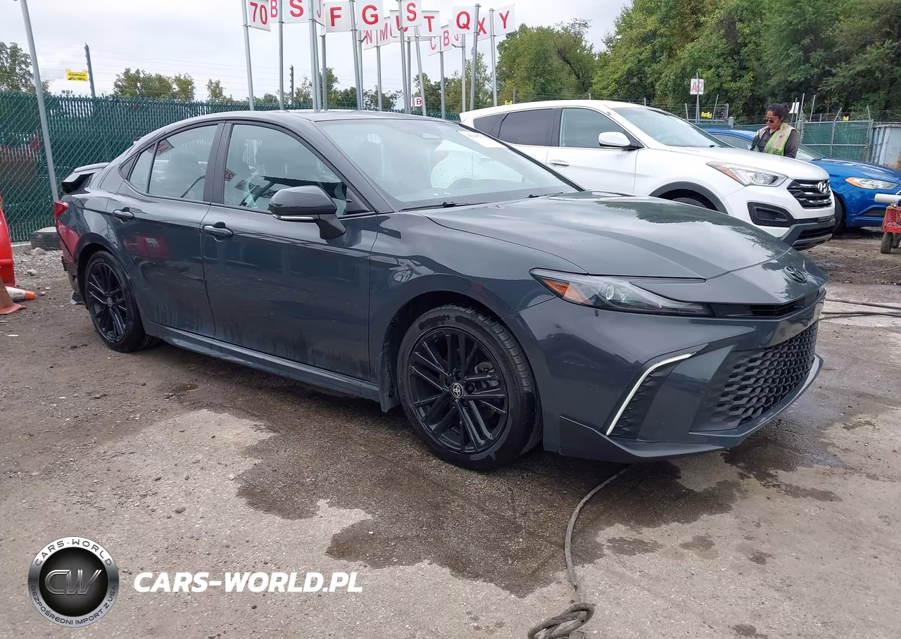 2025 Toyota Camry Se – zdjęcie 1 z 17