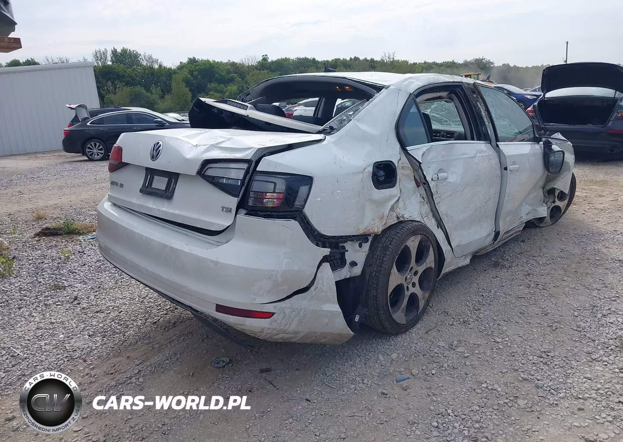 2018 Volkswagen Jetta 1.4T Se-1.4T Wolfsburg Edition VIN:3VWDB7AJ5JM231645 - 4