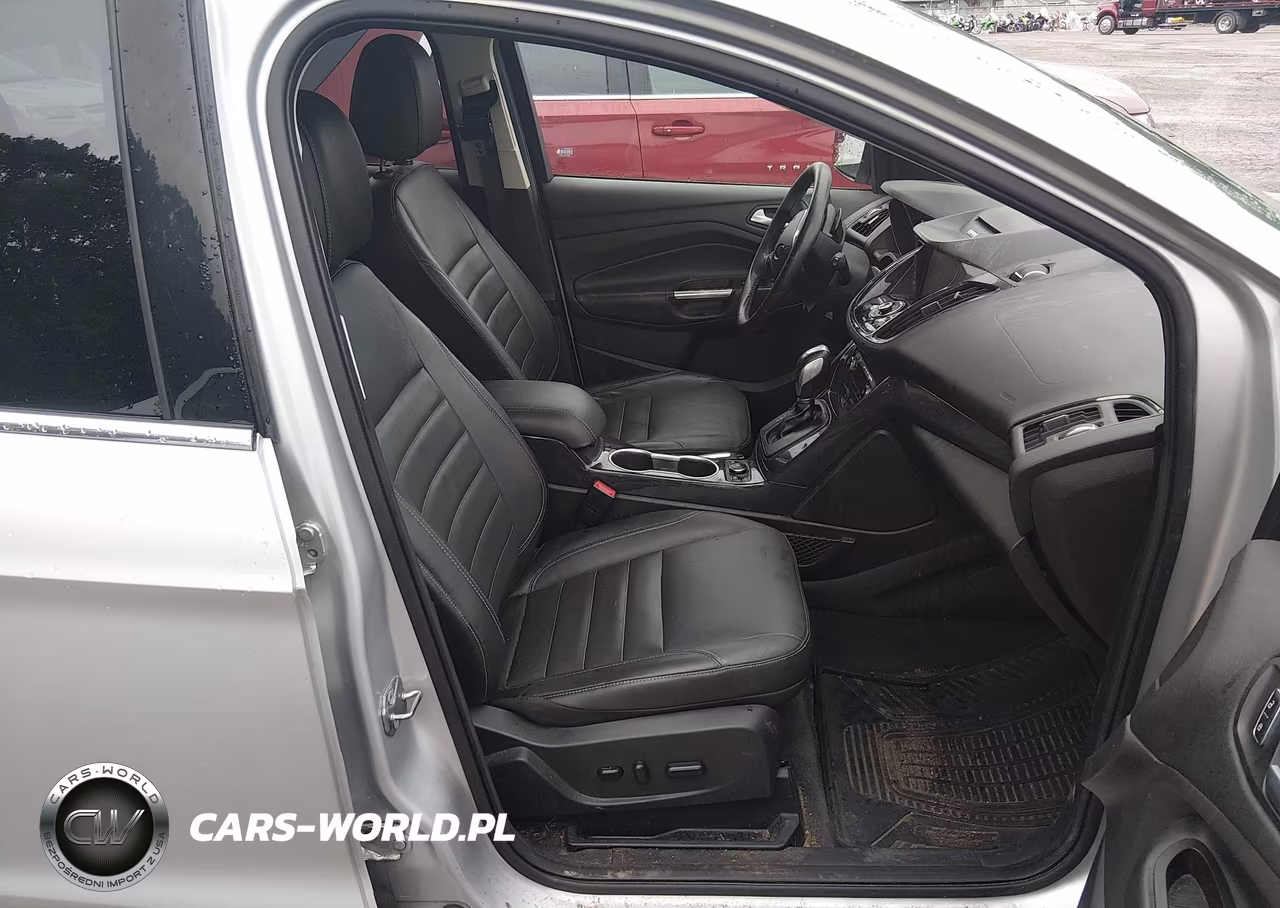 2015 Ford Escape Titanium VIN:1FMCU9J92FUB21435 - 5