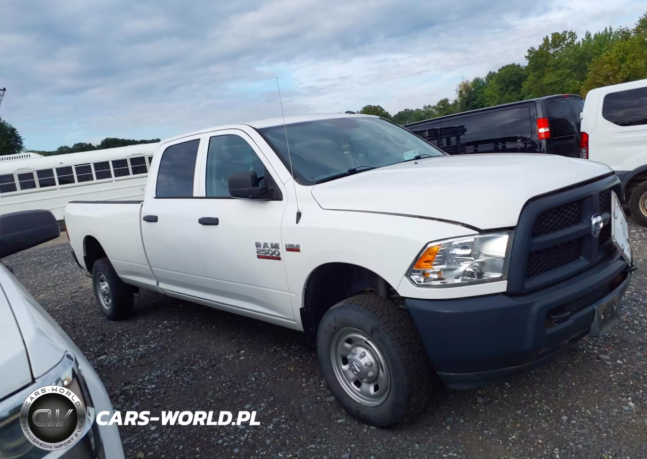 2018 Ram 2500 Tradesman 4X4 8' Box VIN:3C6TR5HT9JG363643 - 14