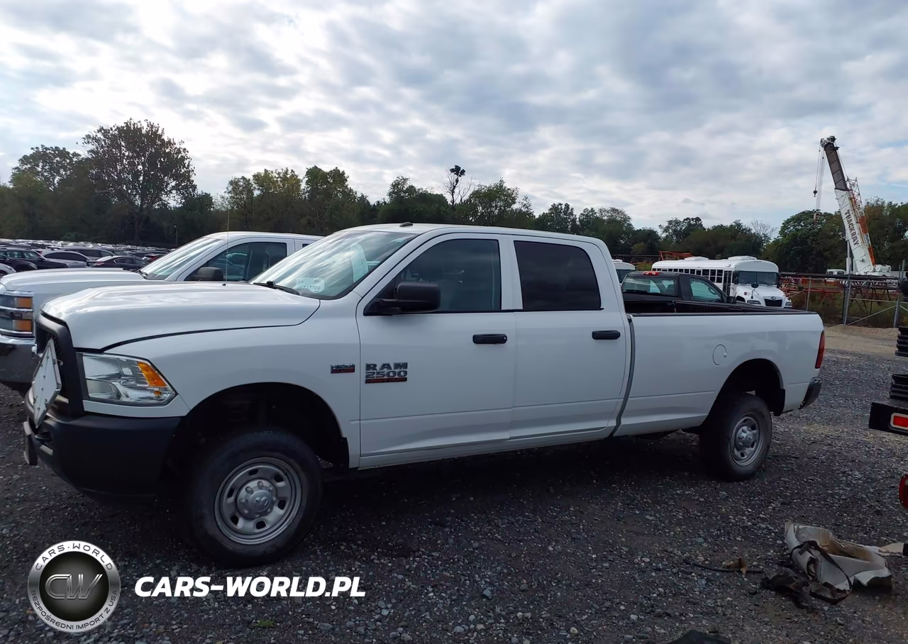 2018 Ram 2500 Tradesman 4X4 8' Box VIN:3C6TR5HT9JG363643 - 15
