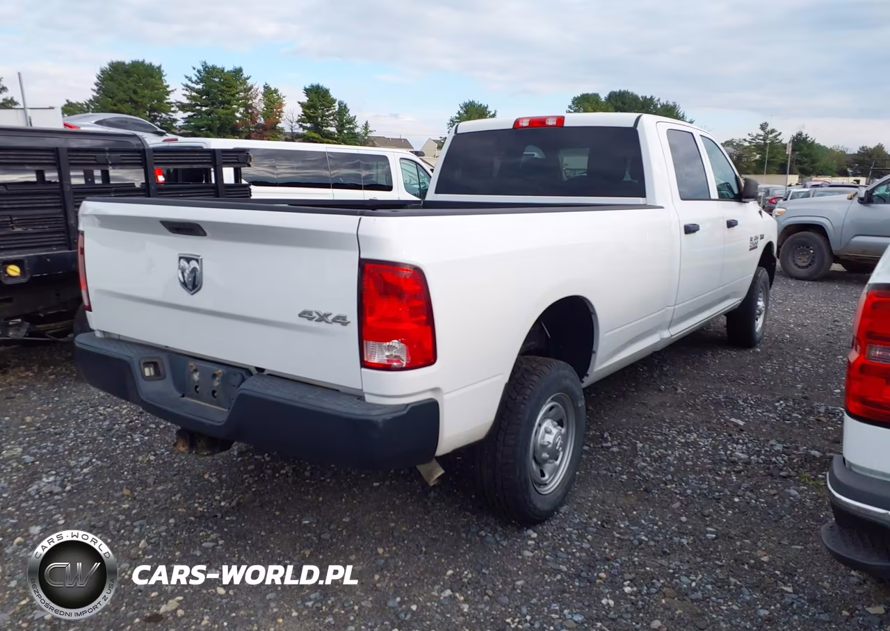 2018 Ram 2500 Tradesman 4X4 8' Box VIN:3C6TR5HT9JG363643 - 4