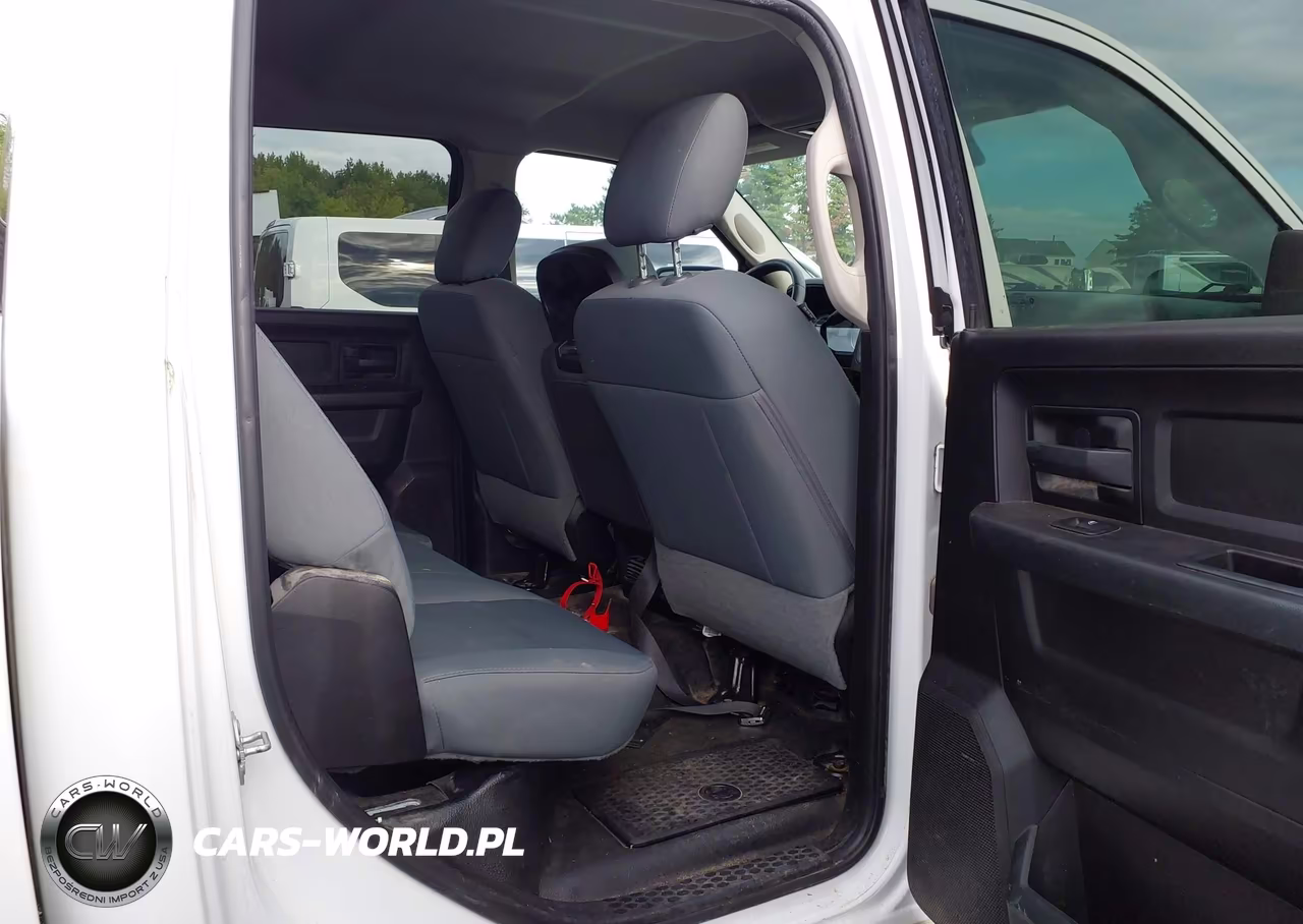 2018 Ram 2500 Tradesman 4X4 8' Box VIN:3C6TR5HT9JG363643 - 8