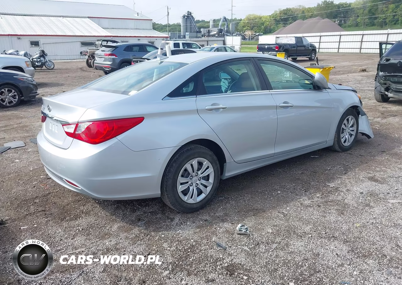 2012 Hyundai Sonata Gls VIN:5NPEB4AC5CH481631 - 4