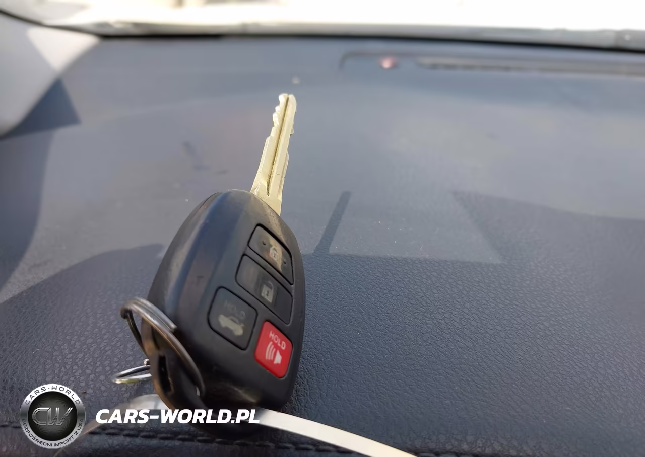 2017 Toyota Corolla Le VIN:5YFBURHE8HP625796 - 11