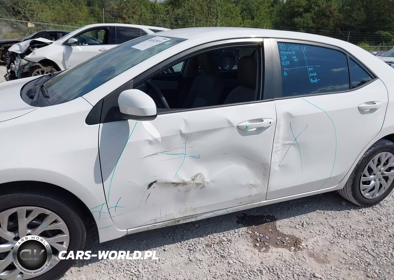 2017 Toyota Corolla Le VIN:5YFBURHE8HP625796 - 6