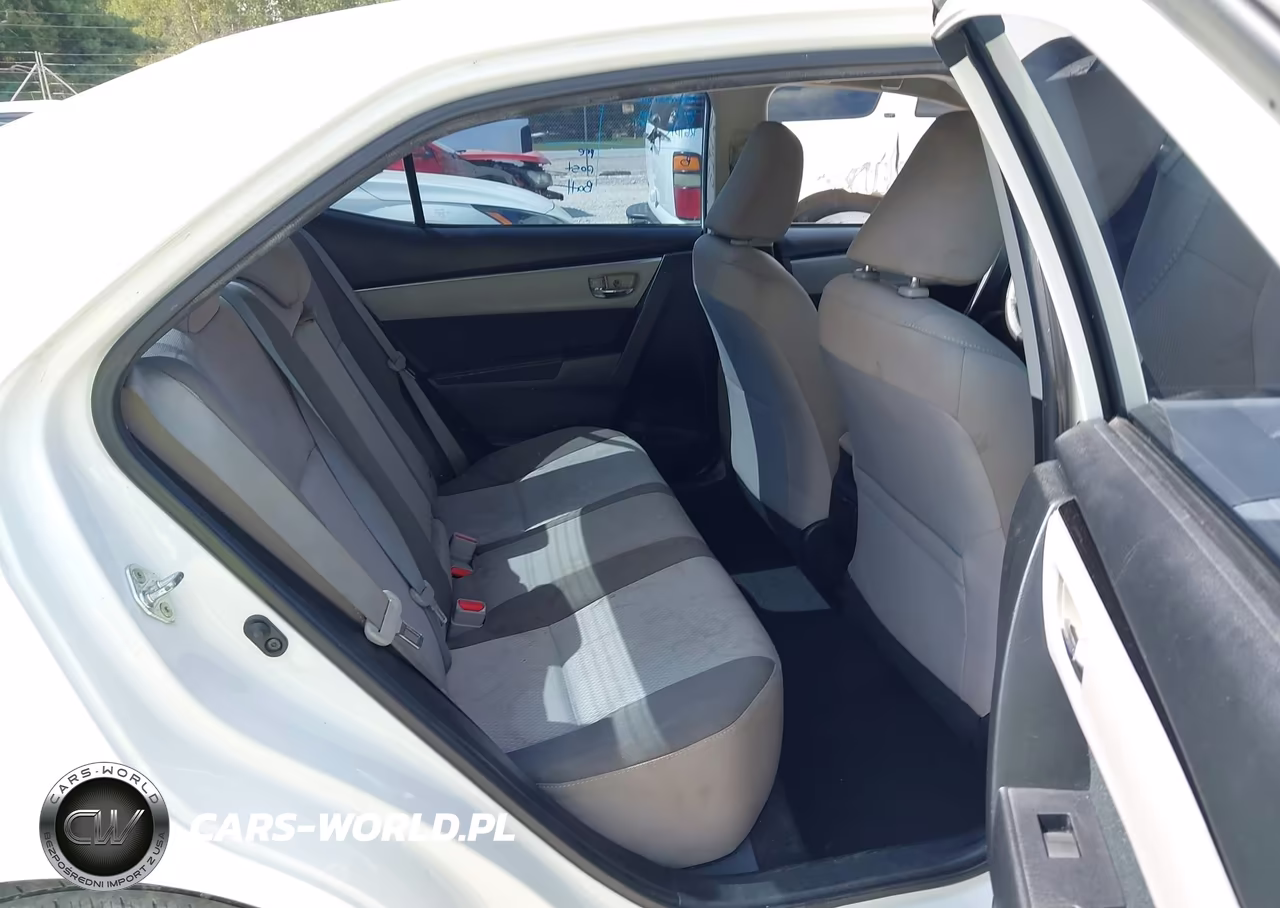 2017 Toyota Corolla Le VIN:5YFBURHE8HP625796 - 8
