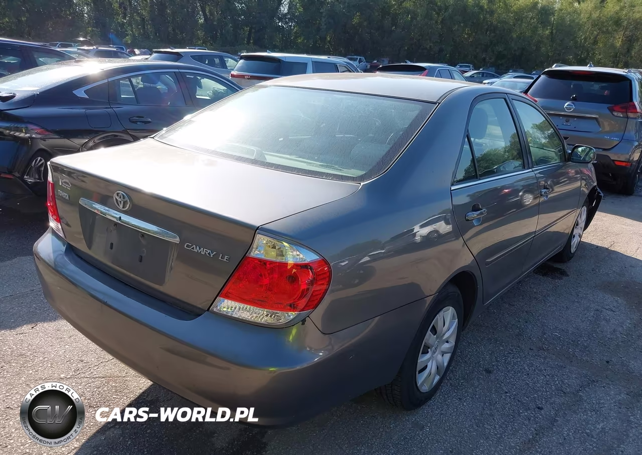 2006 Toyota Camry Le VIN:4T1BE32KX6U741635 - 4