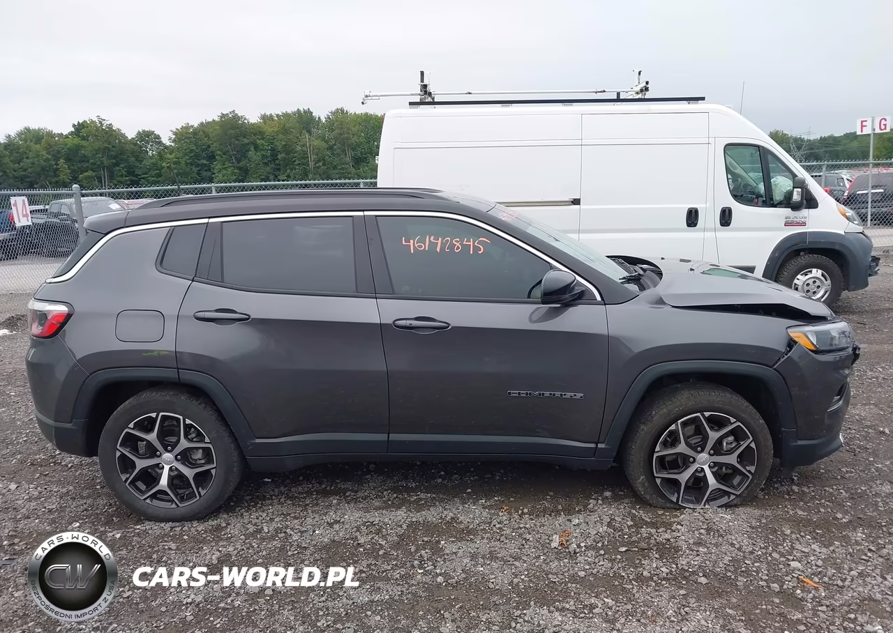 2024 Jeep Compass Limited 4X4 VIN:3C4NJDCN0RT137778 - 13