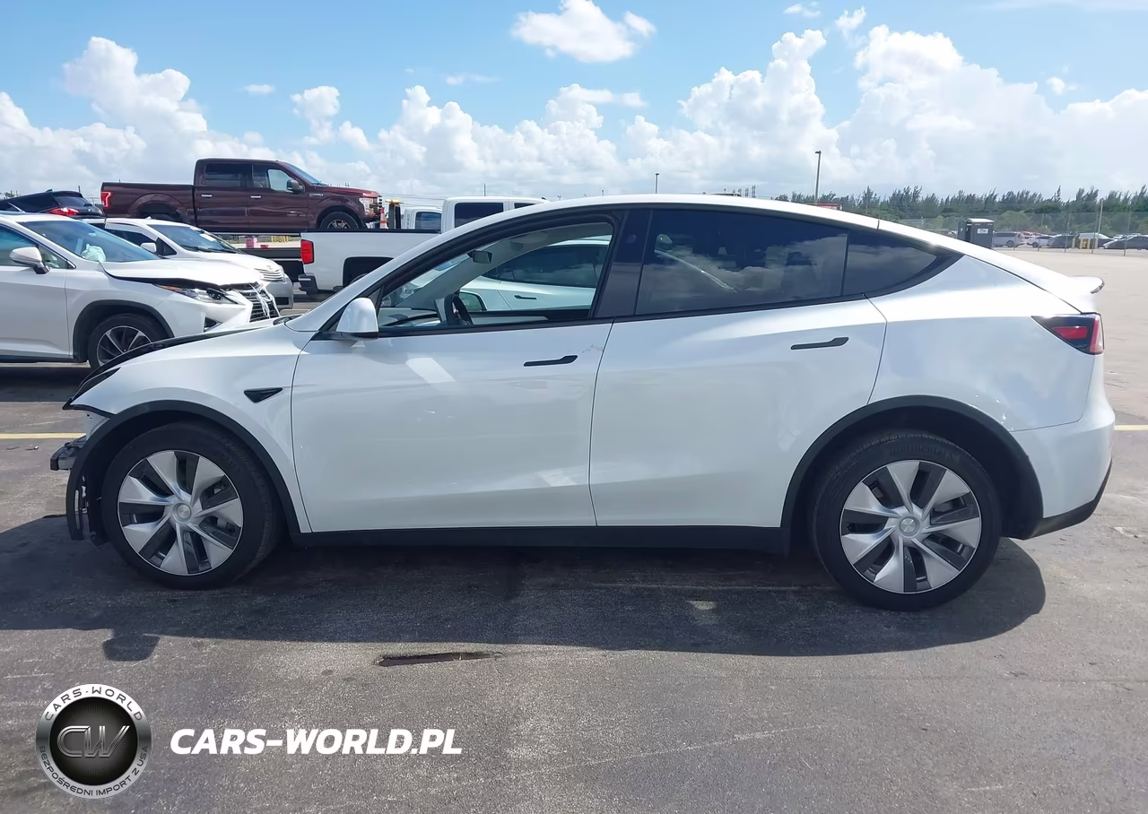 2023 Tesla Model Y Awd-Long Range Dual Motor All-Wheel Drive VIN:7SAYGDEE2PF796601 - 14