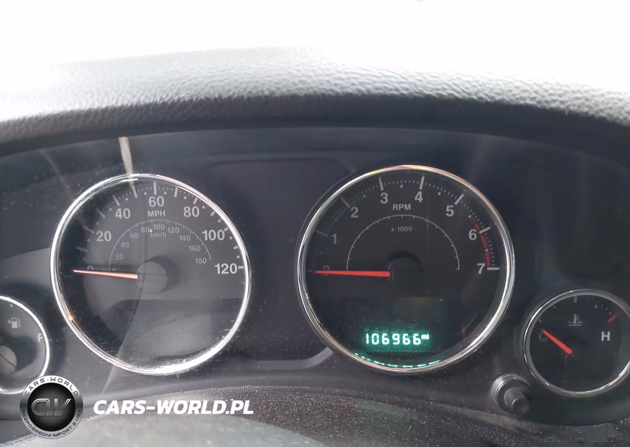 2015 Jeep Wrangler Sport VIN:1C4AJWAGXFL514705 - 7