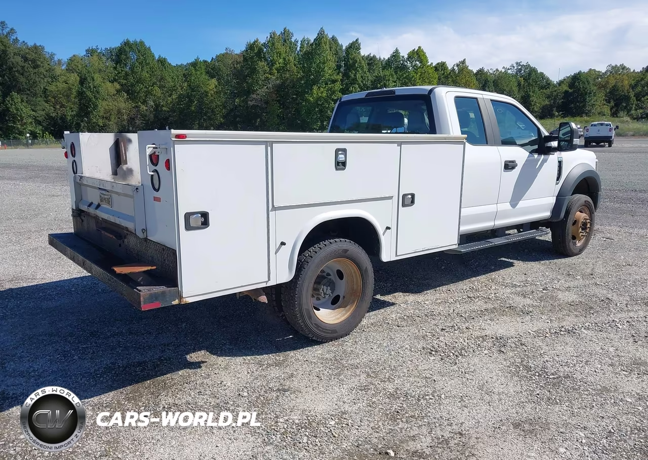 2019 Ford F-550 Chassis Xl VIN:1FD0X5HY1KEC15956 - 4