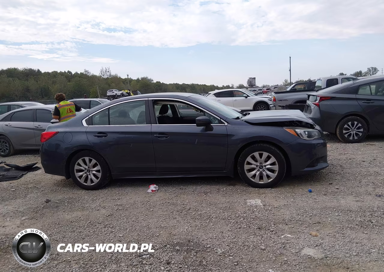 2015 Subaru Legacy 2.5I Premium VIN:4S3BNBC67F3051749 - 13