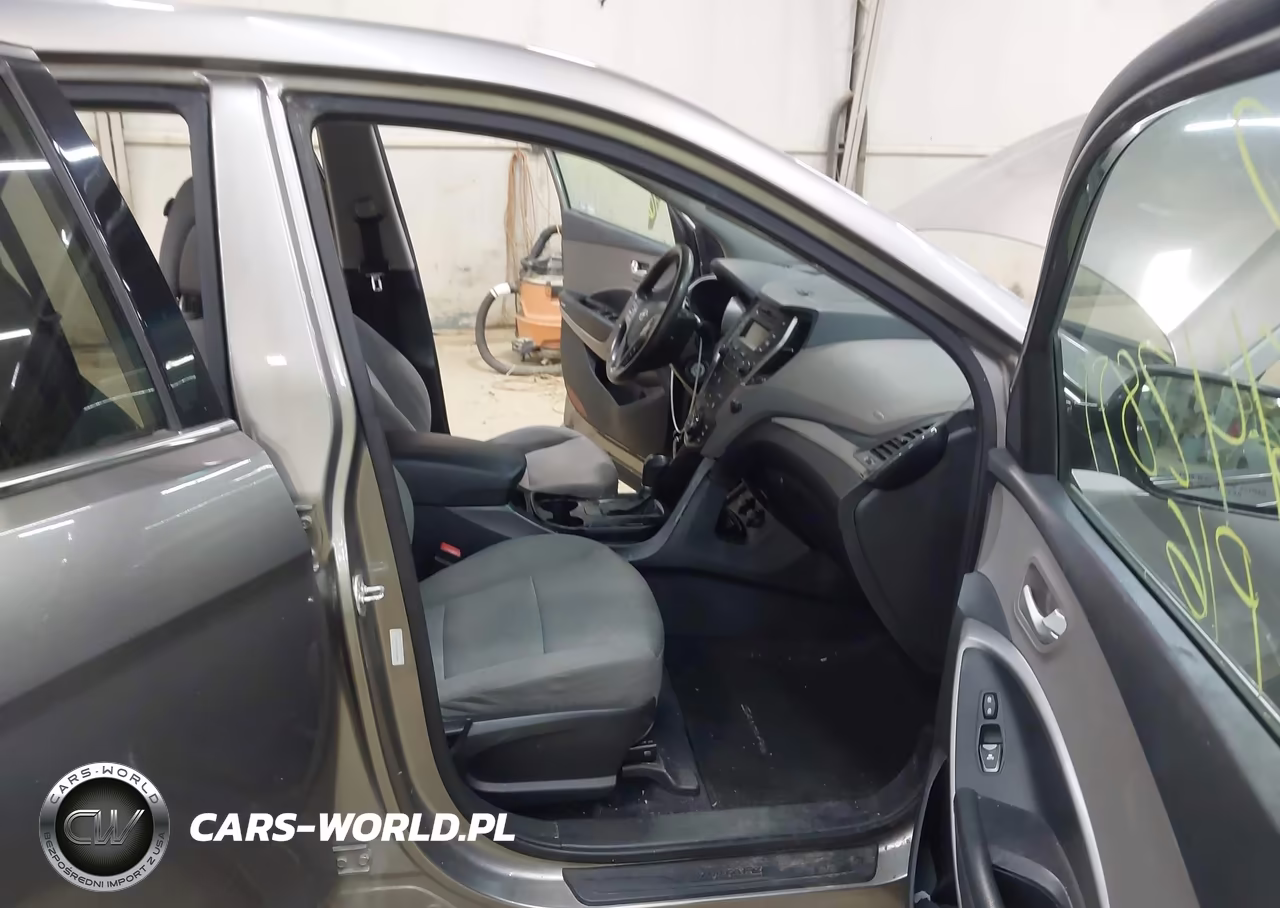2016 Hyundai Santa Fe Sport 2.4L VIN:5XYZTDLB1GG310696 - 5