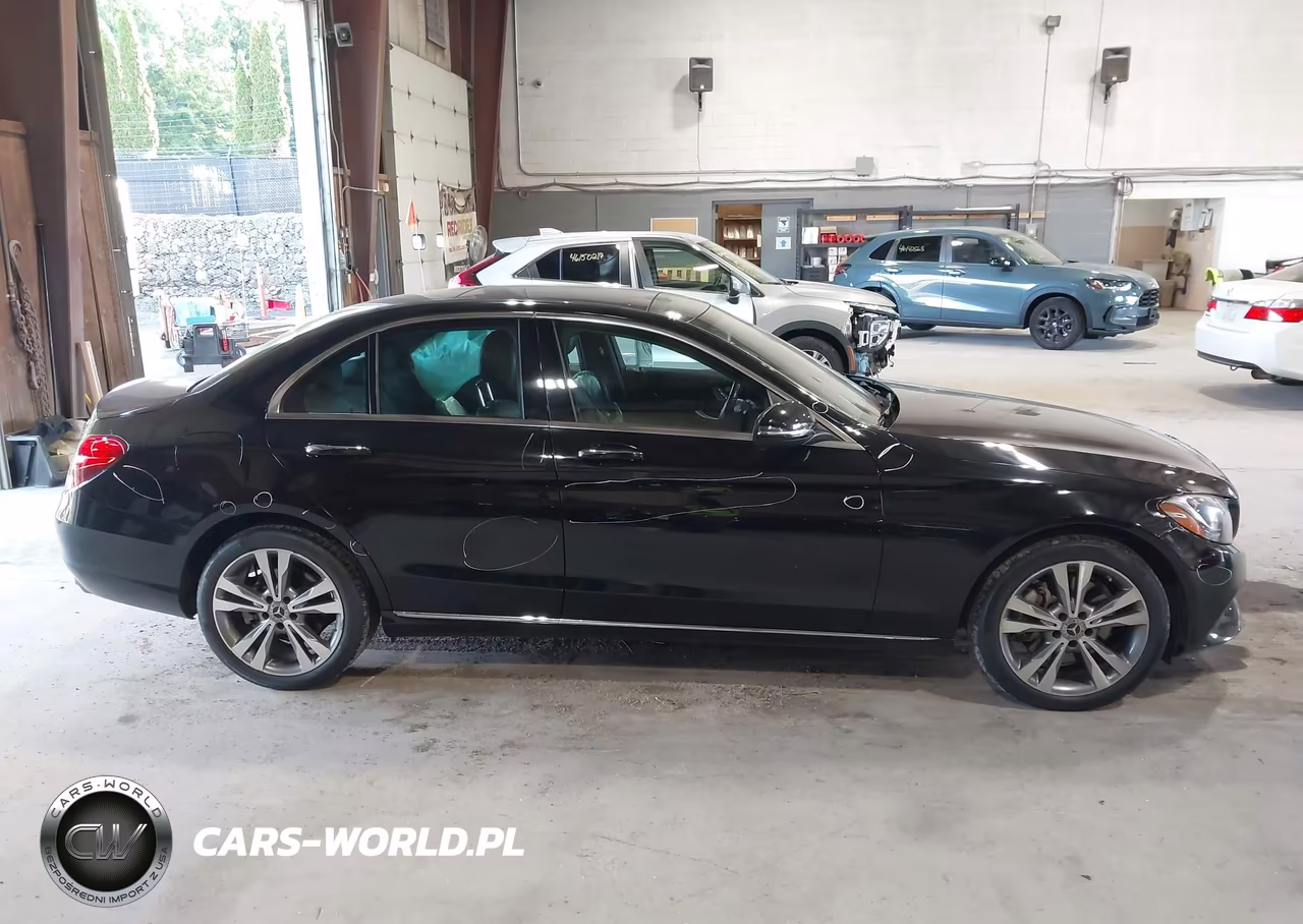 2018 Mercedes-Benz C 300 4Matic VIN:WDDWF4KB1JR416673 - 13