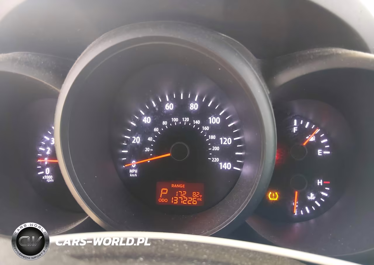 2012 Kia Soul VIN:KNDJT2A52C7415589 - 7